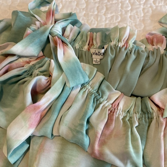 Sundress with ruffles and tie straps - Picture 2 of 3